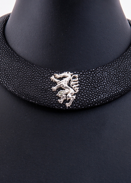 Rochenleder Collier mit steirischem Panther